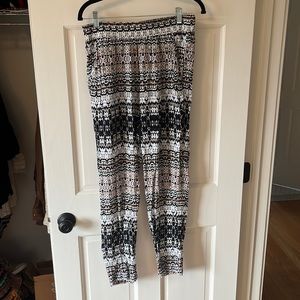 Printed pull on pants